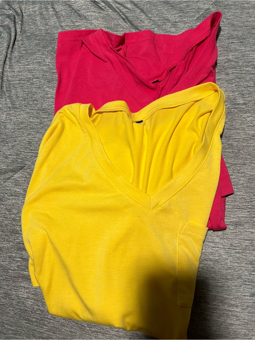 🔥 Bundle 2 Bright Yellow& Pink V-Neck Pocket Tee